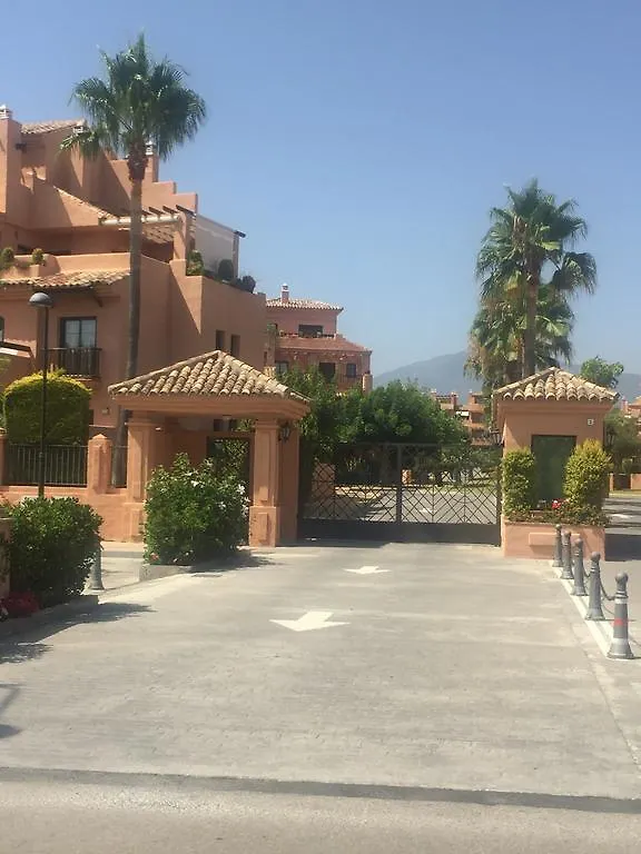 Hacienda Del Sol Apartment Estepona